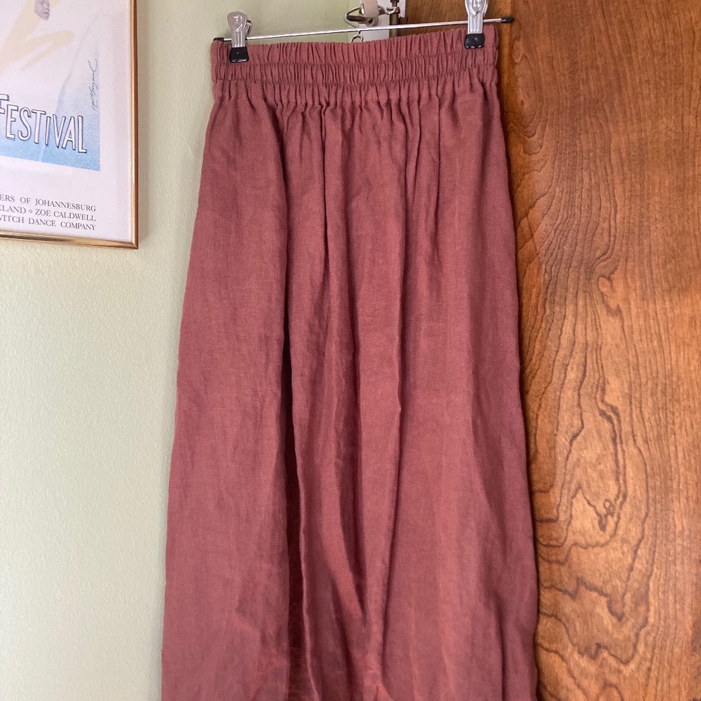 Not Perfect Linen Mid length skirt in Rust